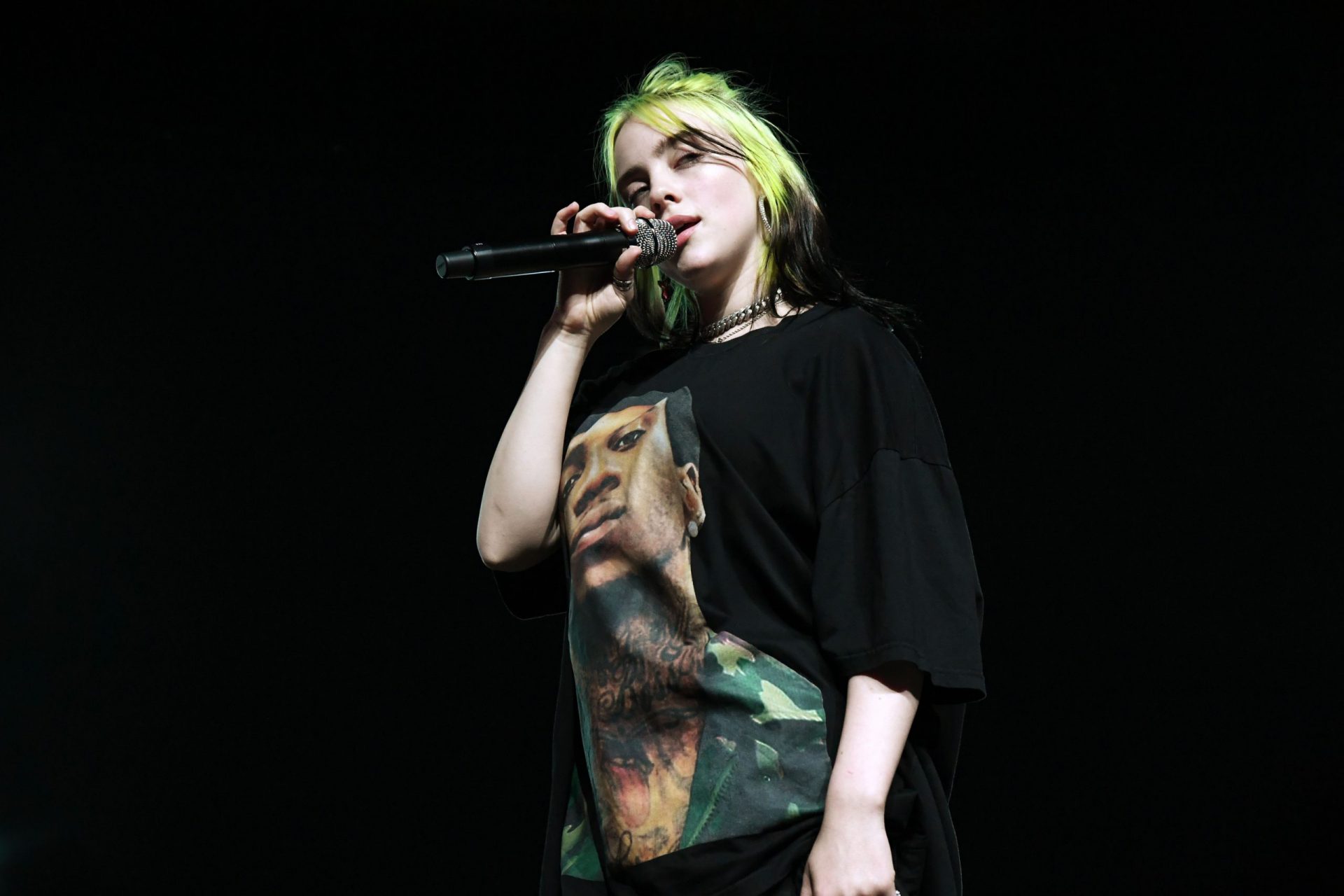 Billie Eilish to Perform Her New Song at the 2020 American Music Awards